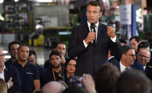Ce 8 juillet 2019 sur le site Safran de Villeurbanne, près de Lyon. (Photo by PHILIPPE DESMAZES / AFP)