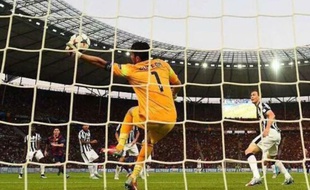 Buffon a longtemps retardé l'échéance face au Barça