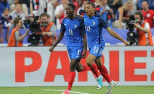 Ousmane Dembélé et Kylian Mbappé ont brillé lors de France-Angleterre en match amical, le 13 juin 2017.