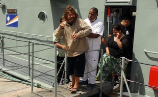 Le naufragé mexicain José Ivan à son arrivée à Majuro, le 3 février 2014 aux Iles Marshall