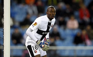 Le gardien rennais Abdoulaye Diallo, ici en Europa League contre l'Atlético Madrid, le 12 décembre 2011.