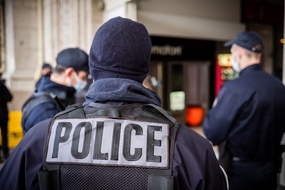 Police lyonnaise.