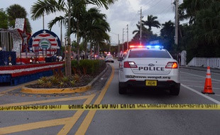Un homme a percuté avec sa camionnette un défilé lors d'une gay pride en Floride, faisant un mort, le 19 juin 2021.