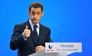 Nicolas Sarkozy présente Pôle Emploi en novembre 2009.