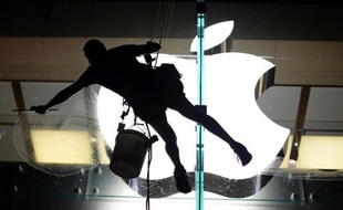 Apple devrait présenter deux nouveaux iPhones mardi, dont un à bas prix qui vise le marché chinois, dans un secteur de plus en plus concurrentiel où il tente de regagner son aura.