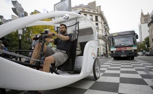 L'Urban Cab, le taxi à trois roues et deux jambes