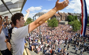 Benjamin Pavard a été fêté par plus d'un millier de personnes mercredi dans sa ville de Jeumont