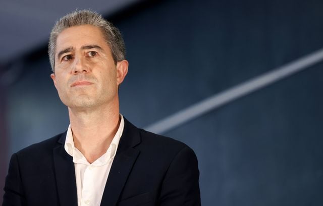François Ruffin est parti très tôt dans son ascension. Dès mai 2025, le député de la Somme s’est jeté à l’eau, indiquant qu’il fallait une primaire à gauche et qu’il la « remporterait ».