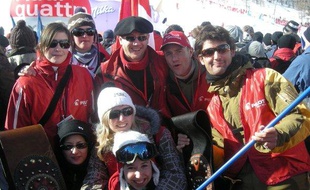 Les cousins et supporters de Jean-Baptiste Grange, lors du géant des championnats du monde de Val d'Isère, le 12 février 2009.