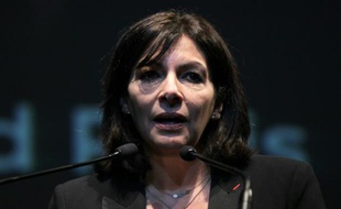 La maire de Paris Anne Hidalgo le 14 mars 2016 à Rouen