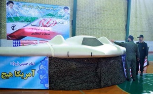 L'Iran a affirmé mardi avoir fait atterrir un drone d'observation américain intercepté dans son espace aérien au-dessus des eaux du Golfe, une annonce démentie par le commandement régional de la marine américaine.