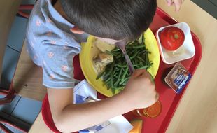 Illustration d'une cantine scolaire.