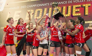 Les volleyeuses de Saint-Raphael le 7 mai 2016