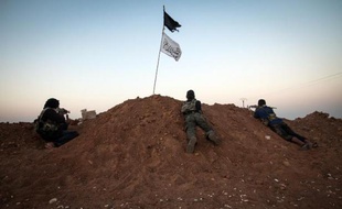 Des combattants jihadistes en Syrie à Raqqa le 23 août 2013