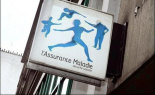 Le gouvernement va devoir prendre des mesures rapides de redressement des comptes de l'assurance maladie, qui devraient toucher les arrêts de travail et les taux de remboursement, après le déclenchement d'une procédure d'alerte sur un dérapage de 2 milliards d'euros.