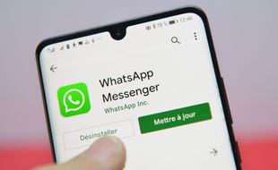 La mise à jour de WhatsApp l'autorise à partager certaines données des utilisateurs avec Facebook.