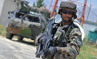 Placer des espions au bon endroit, exploiter la rancoeur populaire et attaquer les soldats français aux moments vulnérables: les rebelles talibans ont expliqué à l'AFP la recette qui a, selon eux, précipité la fin des opérations de combat françaises en Afghanistan.