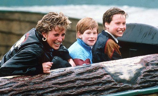 La princesse Diana et ses fils William et Harry à Thorpe Park en Grande-Bretagne en 1993