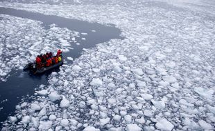 Des scientifiques en Antarctique.