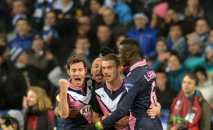 Bordeaux, malmené par une belle équipe du Dynamo Kiev qui n'a pas souffert du manque de rythme, a décroché un nul heureux (1-1), jeudi soir, en Ukraine, lors du 16e de finale aller de l'Europa League qui lui permet d'entrevoir une qualification la semaine prochaine en Gironde.