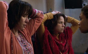 Sophie Marceau et Suzanne Clément dans La Taulade d'Audrey Estrougo