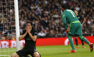 Edinson Cavani après son occasion ratée contre le Real Madrid le 3 novembre 2015.