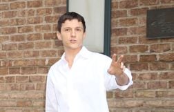 Tom Holland a commencé le tournage du prochain « Spider-Man »