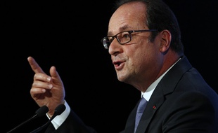 François Hollande, ce jeudi matin à la salle Wagram lors de son discours.