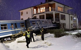Le 15 janvier, un train a fini sa course dans une résidence de Saltsjoebaden en Suède.