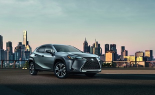 Le Lexus UX saura se faire remarquer dans la circulation.