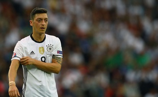 Mezut Ozil le 21 juin 2016