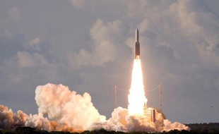 Lancement d'une fusée Ariane 5, du site de Kourou le 30 août 2013