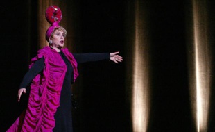 La comédienne Sylvie Joly, le 27 mai 2002 au Théâtre du Palais Royal à Paris