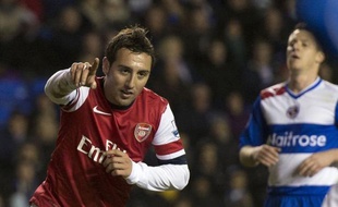 Arsenal a remporté une indispensable victoire chez la lanterne rouge Reading, 5 à 2, lundi lors de la 17e journée du Championnat d'Angleterre, grâce notamment à un triplé de Cazorla.