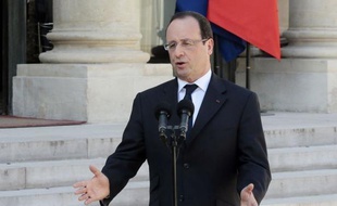 Trois semaines après le scandale Cahuzac, le Conseil des ministres a arrêté mercredi une panoplie de mesures d'assainissement de la vie publique visant notamment la transparence des élus, un thème sur lequel François Hollande joue son autorité face à la fronde des parlementaires, socialistes en tête.