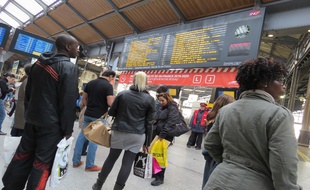 Le trafic en gare Saint-Lazare est fortement perturbé en raison d'une grève des conducteurs ce jeudi 19 mars.