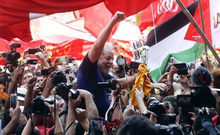 L'ex-président brésilien Lula a accepté de se livrer à la justice, le 7 avril 2018.