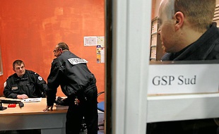 Des bureaux neufs pour la police.