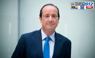 François Hollande dans ses bureaux de l'Assemblée Nationale.