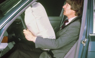 Mercedes - 40 ans d'airbag