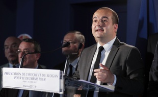 Le directeur de campagne de Marine Le Pen, David Rachline, en conférence de presse le 26 avril 2017 à Paris.
