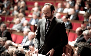 Edouard Philippe lors d'une session de questions au gouvernement le 18 novembre 2015