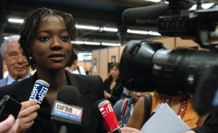 La police française a tenté sans succès de déloger, dans la nuit de vendredi à samedi, des squatteurs en majorité d'origine ivoirienne qui occupent un parvis à Aubervilliers depuis le 11 juillet dans une banlieue de Paris à forte population immigrée.