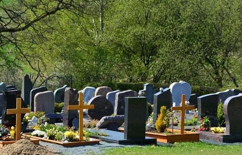 Le mur du cimetière de Plasnes au cœur d’un désaccord dans l’Eure