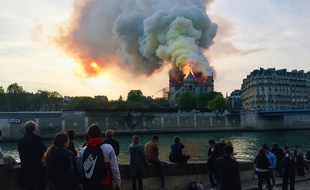 Un incendie a ravagé une partie de la toiture de la cathédrale Notre-Dame de Paris, le 15 avril 2019.