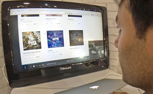 Dimanche, sur le stand de Qwant, au Midem