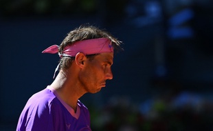 Mauvaise journée pour Rafael Nadal, battu en quart de finale du tournoi de Madrid par Alexander Zverev.