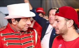 Patrick Bruel et Michael Youn en coulisses du spectacle des Enfoirés 2018.