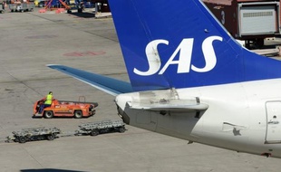 Les trois Etats scandinaves, le Danemark, la Norvège et la Suède, ont demandé à l'Union européenne l'autorisation d'aider la compagnie aérienne en difficulté Scandinavian airlines (SAS) avec des garanties, a affirmé vendredi le quotidien économique Dagens Industri (DI).