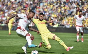 Le défenseur nantais Lima tentera dimanche de contenir la pépite bordelaise Malcom.